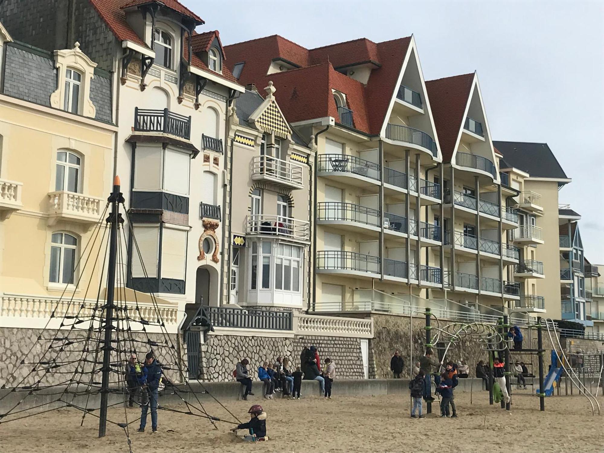 Une Jolie Vue - Appt 2 Pieces Vue Mer Balcon Sud Wimereux Kültér fotó